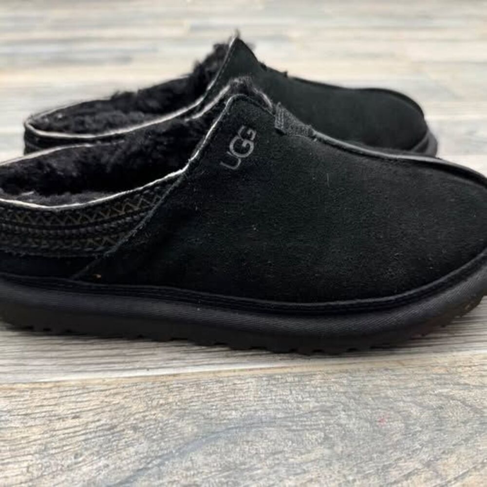UGG Men's Neuman Slipper / Clog (Style #1113631) - size 7 / women’s 9
